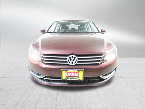 2012 Volkswagen Passat 2.5 SE