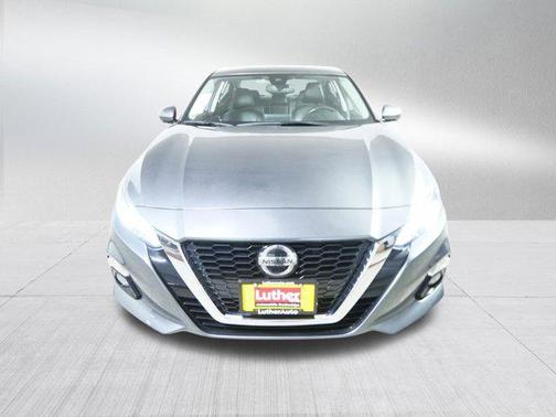 2022 Nissan Altima 2.5 Platinum