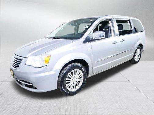 2014 Chrysler Town & Country Touring-L