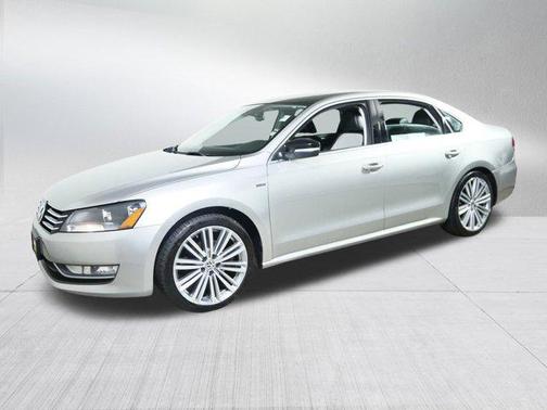 2014 Volkswagen Passat 1.8T Auto Sport