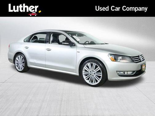2014 Volkswagen Passat 1.8T Auto Sport