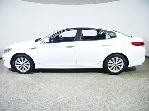 Snow White Pearl 2018 Kia Optima LX
