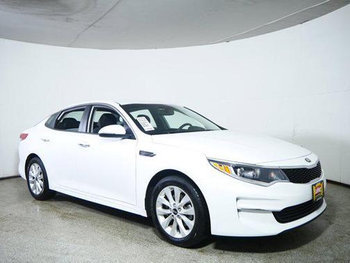 Snow White Pearl 2018 Kia Optima LX