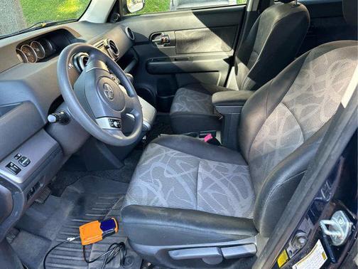 2014 Scion xB Release Series 10.0