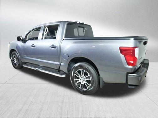 2023 Nissan Titan SV