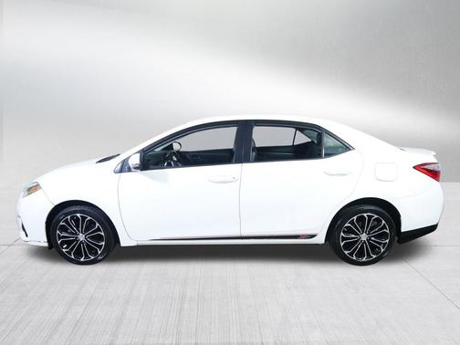 Super White 2016 Toyota Corolla S