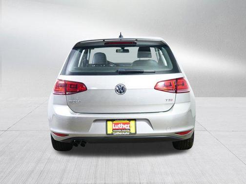 2017 Volkswagen Golf S