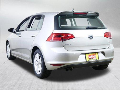 2017 Volkswagen Golf S