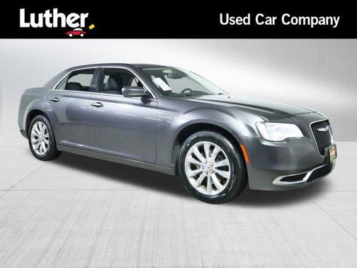 2018 Chrysler 300 Touring
