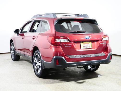 Crimson Red Pearl 2019 Subaru Outback 2.5i