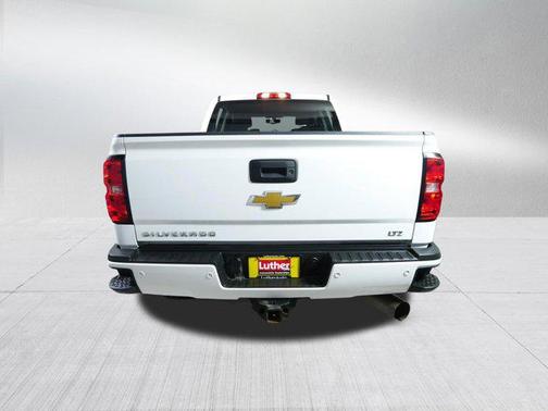 Summit White 2019 Chevrolet Silverado 2500 LTZ