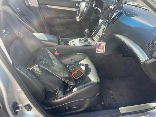 2013 INFINITI G37x Base