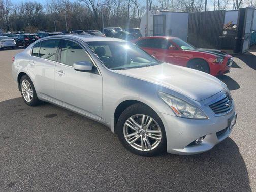 2013 INFINITI G37x Base