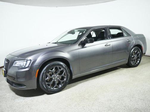 2022 Chrysler 300 Touring