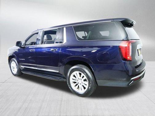 2022 GMC Yukon XL SLT
