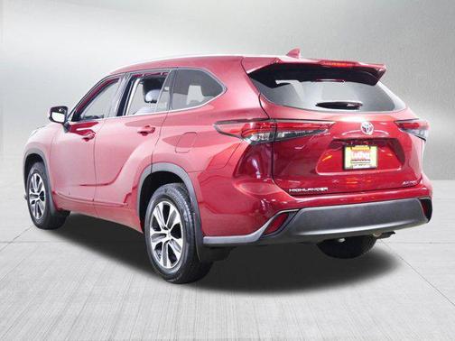 Ruby Flare Pearl 2021 Toyota Highlander XLE