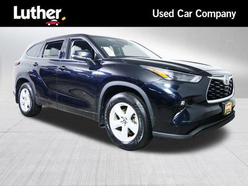 2022 Toyota Highlander LE