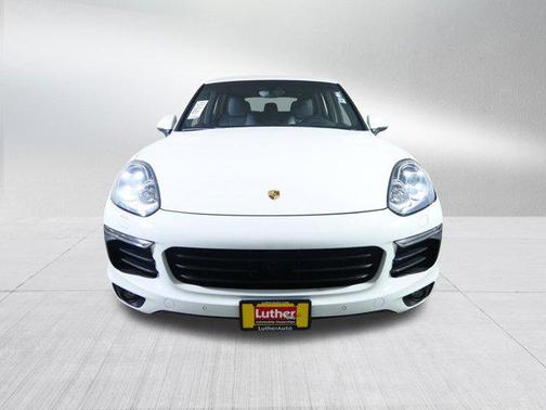 2017 Porsche Cayenne Platinum Edition