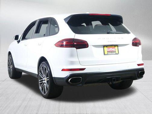 2017 Porsche Cayenne Platinum Edition