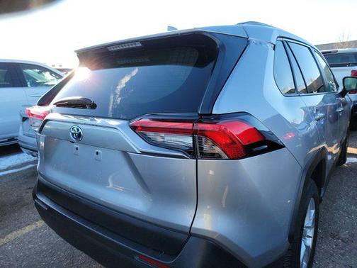 2021 Toyota RAV4 Hybrid LE