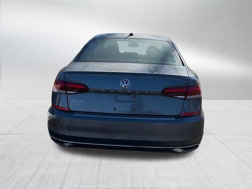 2022 Volkswagen Passat 2.0T SE