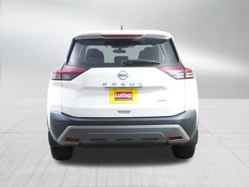 2022 Nissan Rogue S