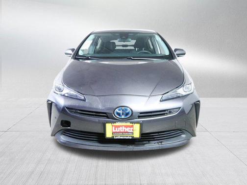 2022 Toyota Prius LE