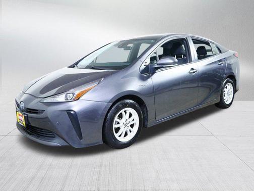 2022 Toyota Prius LE