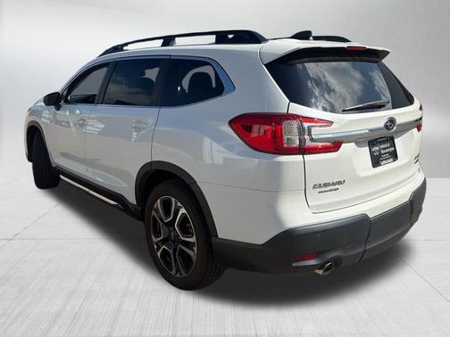 Crystal White Pearl 2023 Subaru Ascent Limited 7-Passenger