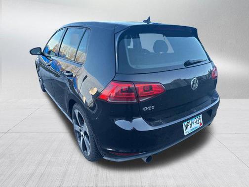 2016 Volkswagen Golf GTI 2.0T S 4-Door