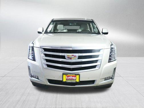 2017 Cadillac Escalade ESV Luxury