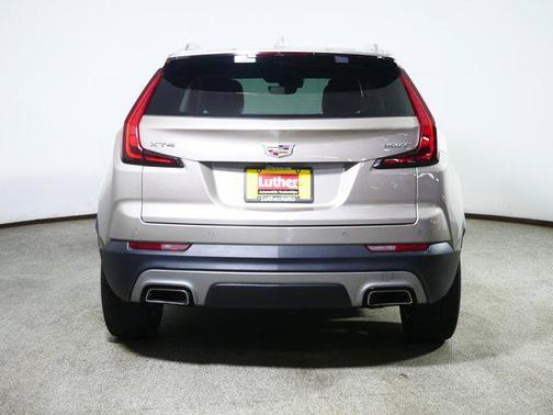 2022 Cadillac XT4 Premium Luxury