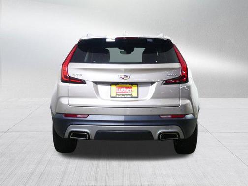 2022 Cadillac XT4 Premium Luxury