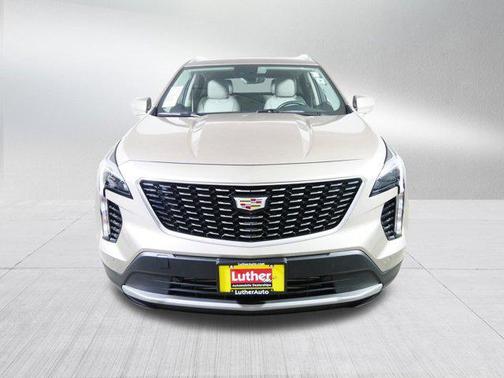2022 Cadillac XT4 Premium Luxury