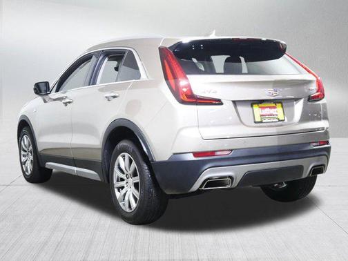 2022 Cadillac XT4 Premium Luxury