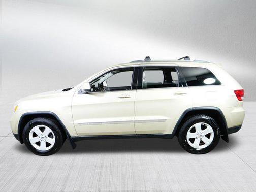 White Gold 2011 Jeep Grand Cherokee Laredo