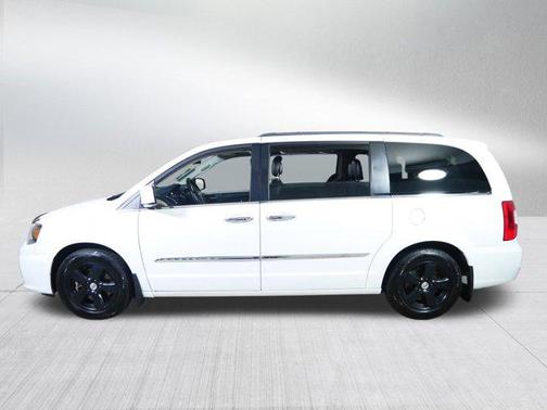 2015 Chrysler Town & Country Touring-L