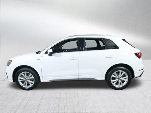2024 Audi Q3 S line Premium