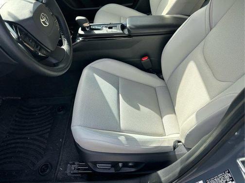 Guardian Gray 2025 Toyota Prius XLE