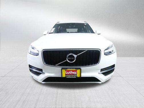 2019 Volvo XC90 T5 Momentum