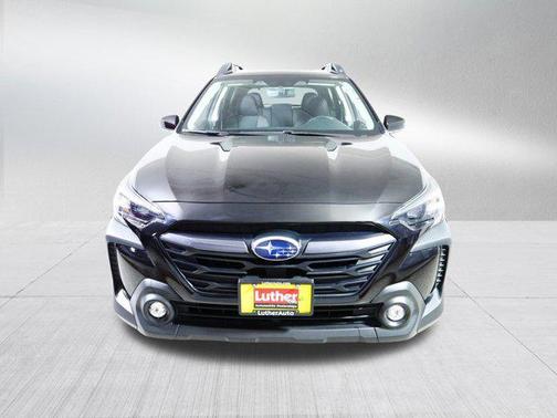 Crystal Black Silica 2024 Subaru Outback Premium