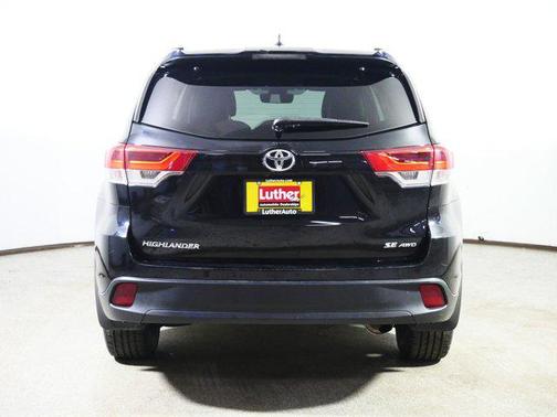 2018 Toyota Highlander SE