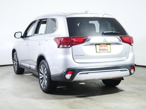 Alloy Silver Metallic 2020 Mitsubishi Outlander SEL S-AWC
