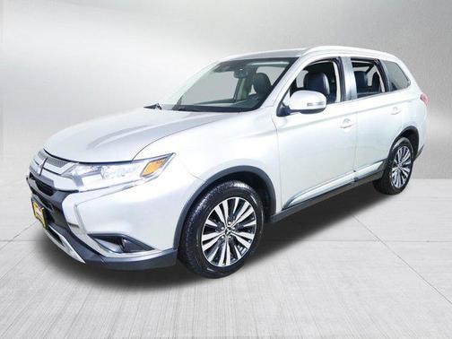 Alloy Silver Metallic 2020 Mitsubishi Outlander SEL S-AWC