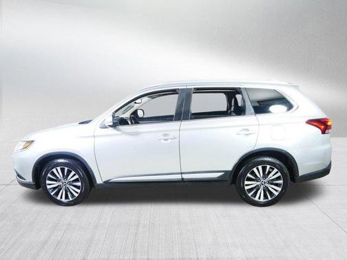 Alloy Silver Metallic 2020 Mitsubishi Outlander SEL S-AWC