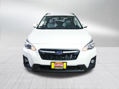 Crystal White Pearl 2019 Subaru Crosstrek 2.0i