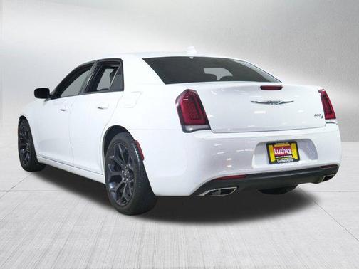2019 Chrysler 300 S