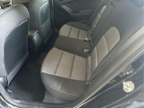 Aurora Black Pearl 2016 Kia Forte LX