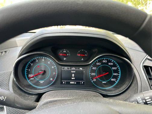 Pepperdust Metallic 2017 Chevrolet Cruze LT
