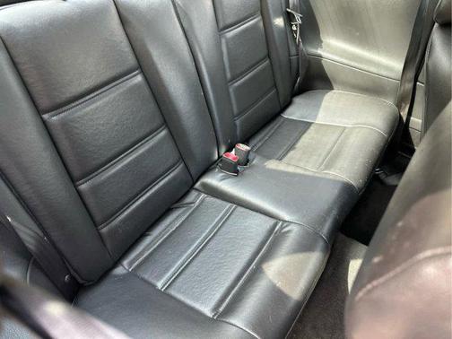 2000 Ford Mustang Base